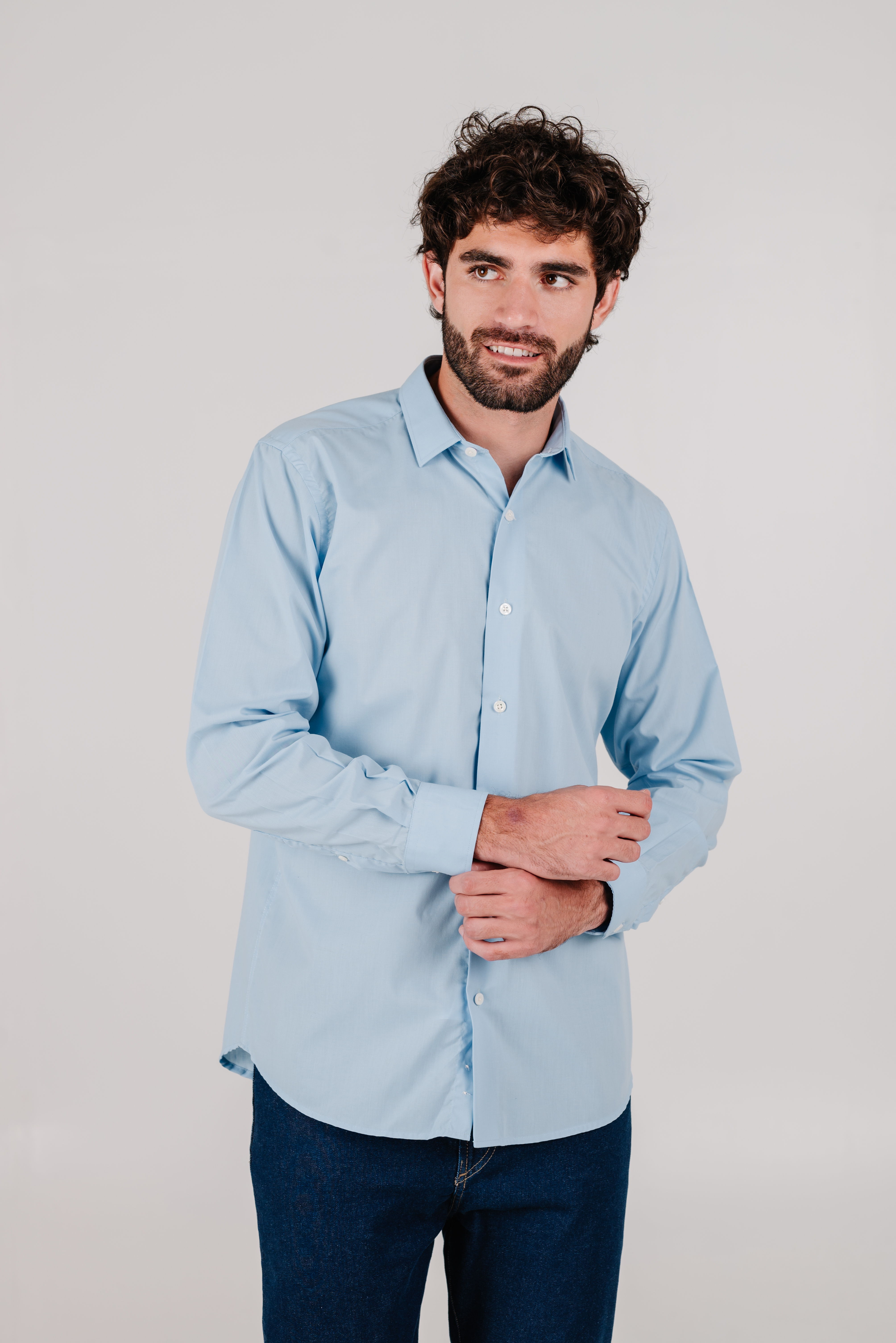 Camisa corte clásico / Lisa